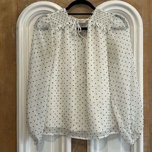 Super cute business casual dress shirt